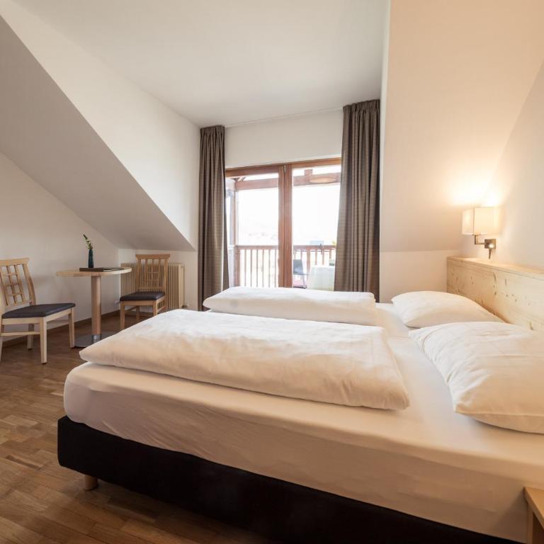 Hotel Masatsch - Habitación Doble con balcón - 1 o 2 camas - 2