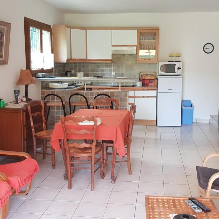 Saint Raphael - Appartement dans villa au calme à Valescure y- Prix inchangés - Ferienhaus - 7