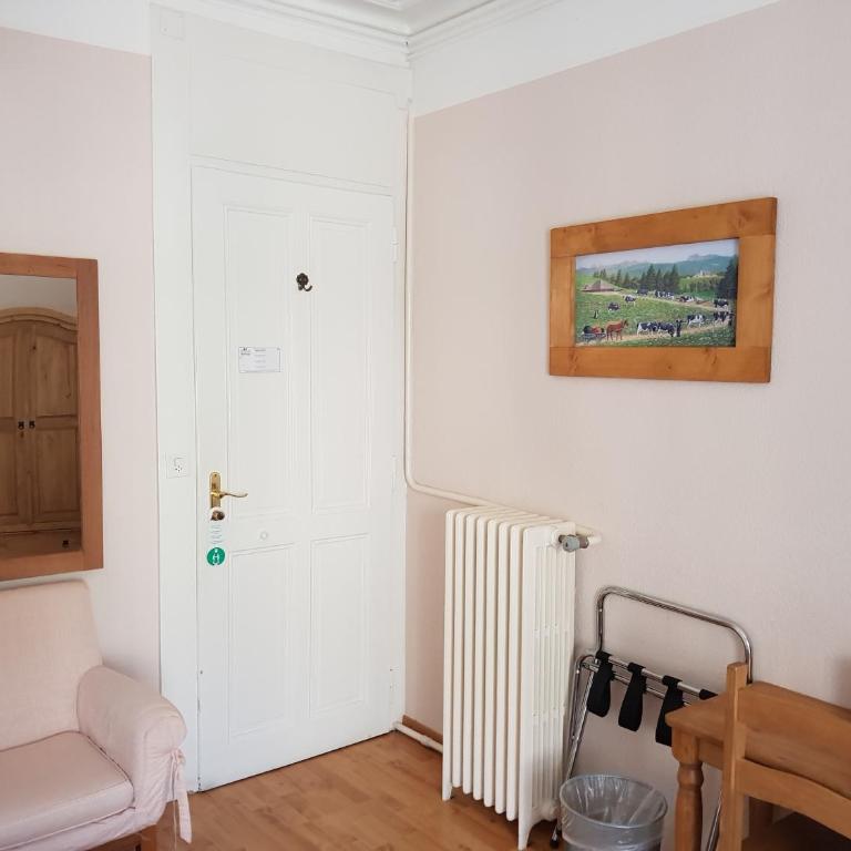 Hotel de Geneve - Chambre Simple - 15