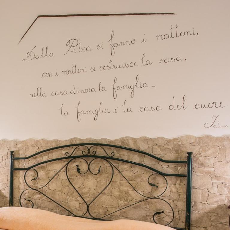 Casa Poesia - Camera Matrimoniale con Bagno Privato e Patio - 3