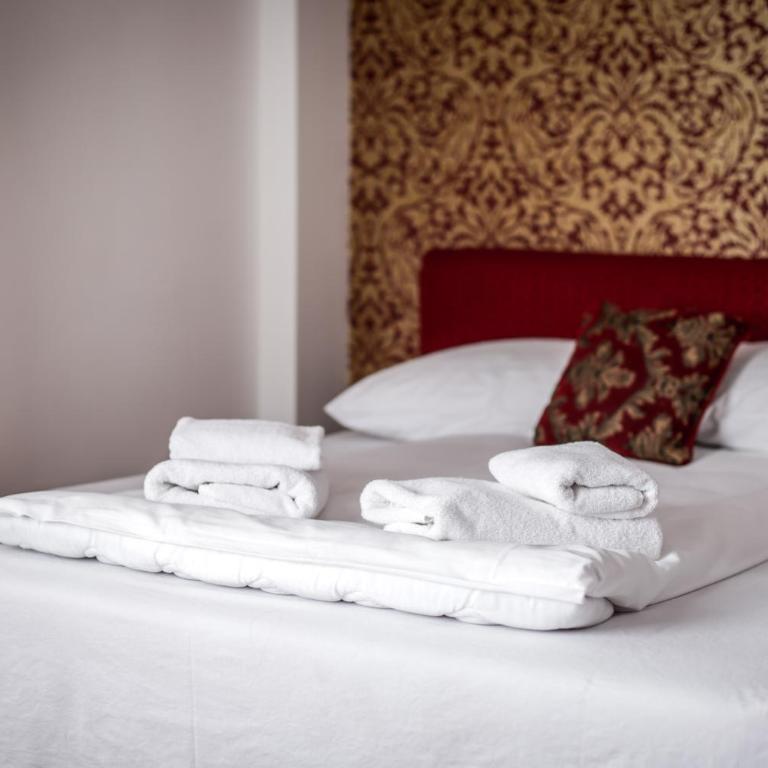 Hotel BOB - Dvokrevetna Soba sa Bračnim Krevetom - 4