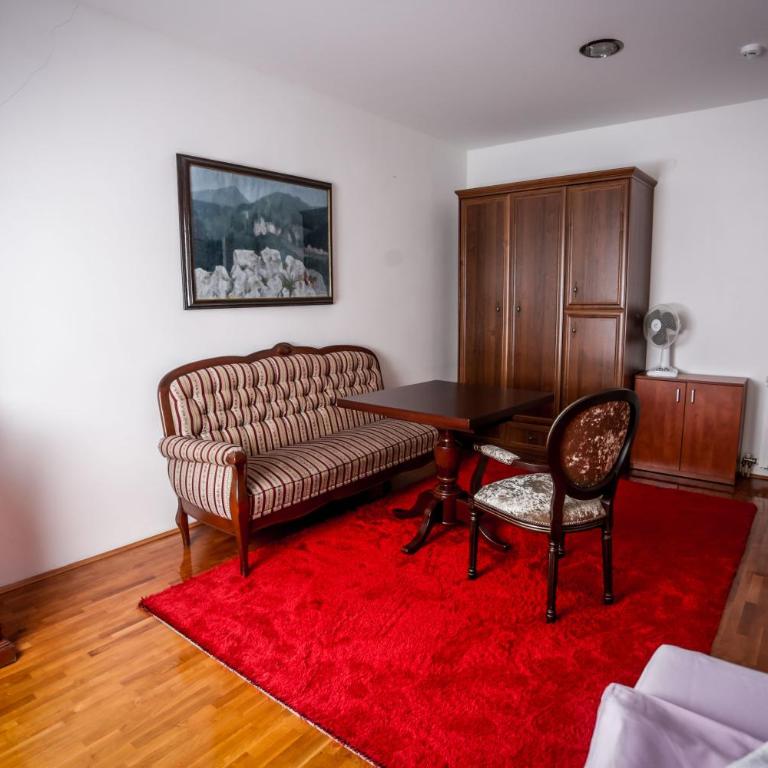 Hotel BOB - Dvokrevetna Soba sa Bračnim Krevetom - 3