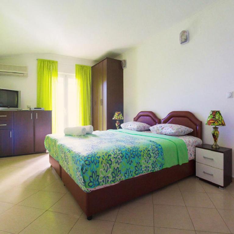 Villa Palma Ceoce - Apartman sa Pogledom na Planinu - 2