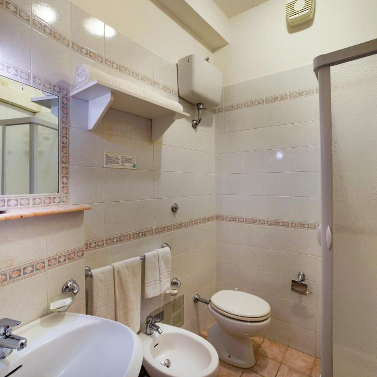 Hotel Viola - Camera Basic Matrimoniale - 1