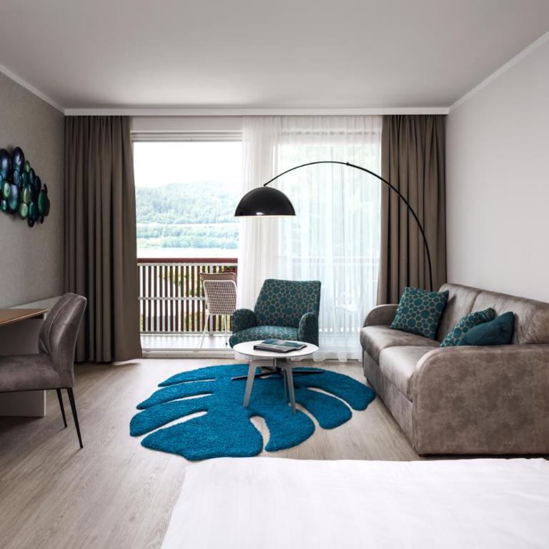 Seehotel Vinzenz - Deluxe Doppelzimmer mit Balkon und Seeblick - 2