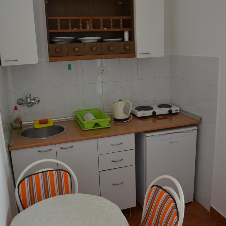 Amarillo Apartments - Apartment with Mountain View - 11