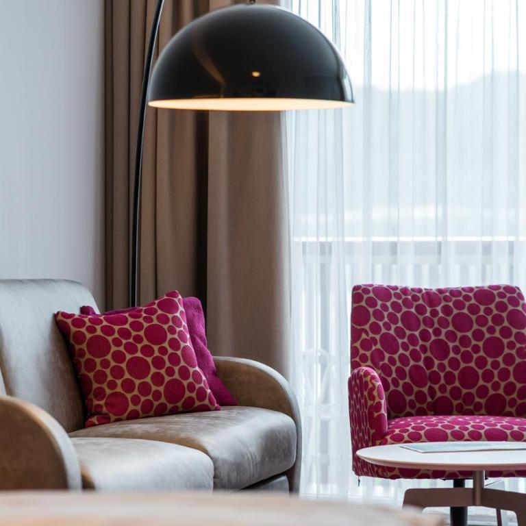 Seehotel Vinzenz - Deluxe Doppelzimmer mit Balkon und Seeblick - 4