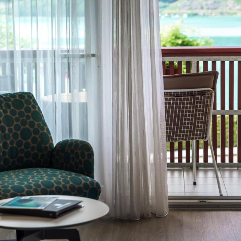 Seehotel Vinzenz - Deluxe Doppelzimmer mit Balkon und Seeblick - 3