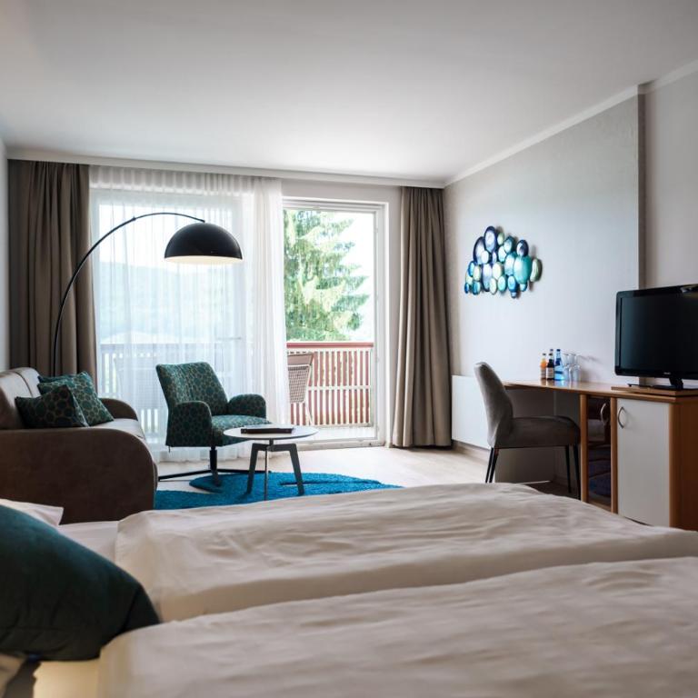 Seehotel Vinzenz - Deluxe Doppelzimmer mit Balkon und Seeblick - 1