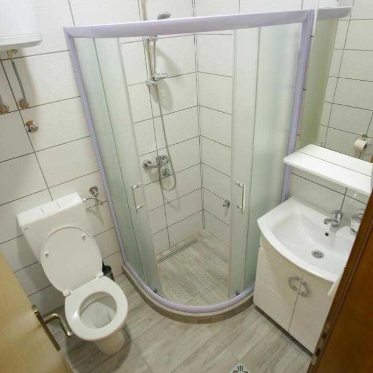 Guest House Stari - Double Room with Private Bathroom - 6