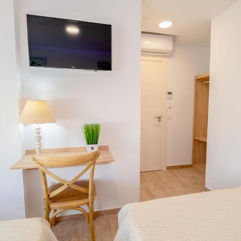 Petit Malaga Congress - Twin Room - 3