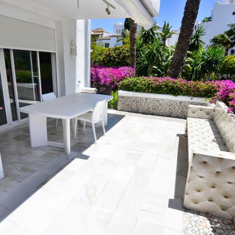 Alcazaba Beach Apartment 3302 - Apartamento - 37