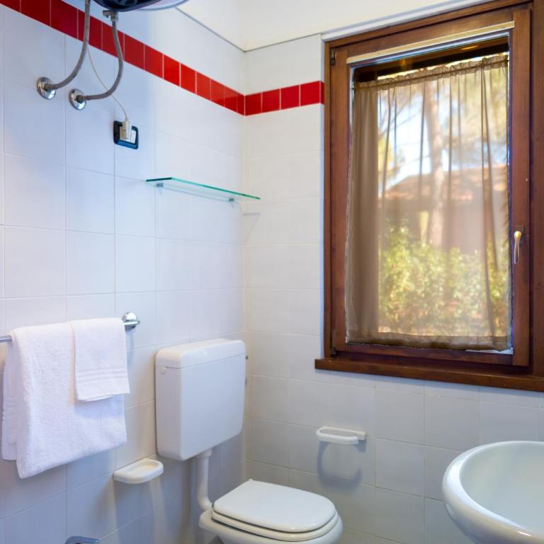 Camping Lacona Pineta - Bungalow (2 Adulti) - 2