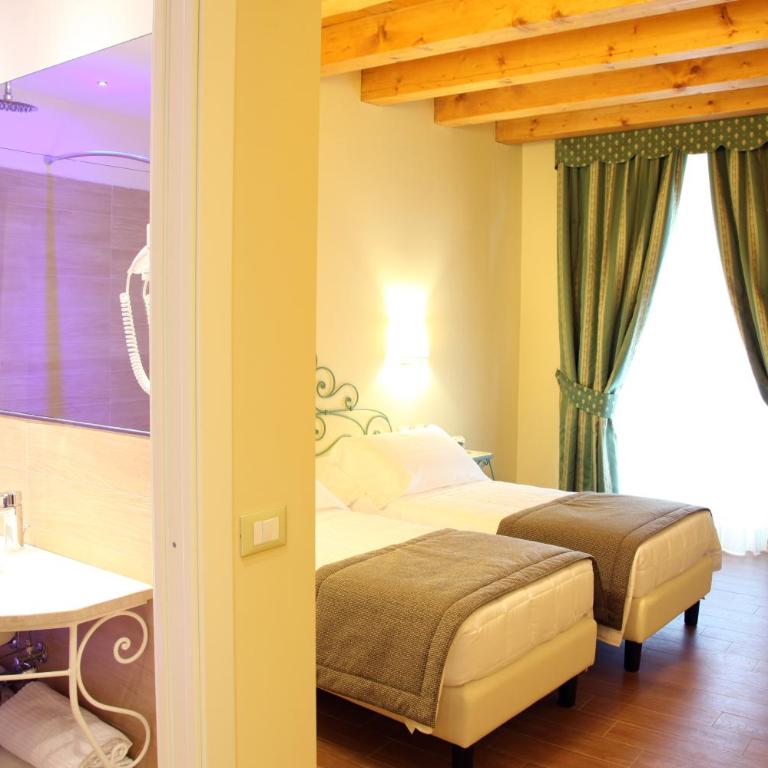 Hotel Borgo Antico - Camera Doppia con Letti Singoli - 2