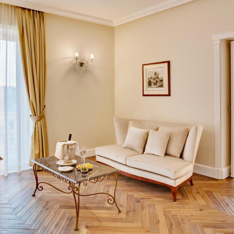 Grand Hotel Excelsior Vittoria - Suite con Terrazza - 5