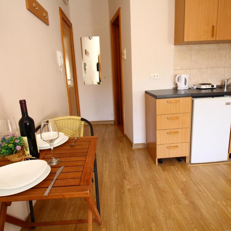 Apartments Astoria HN - Studio Apartment with Sea View - 9