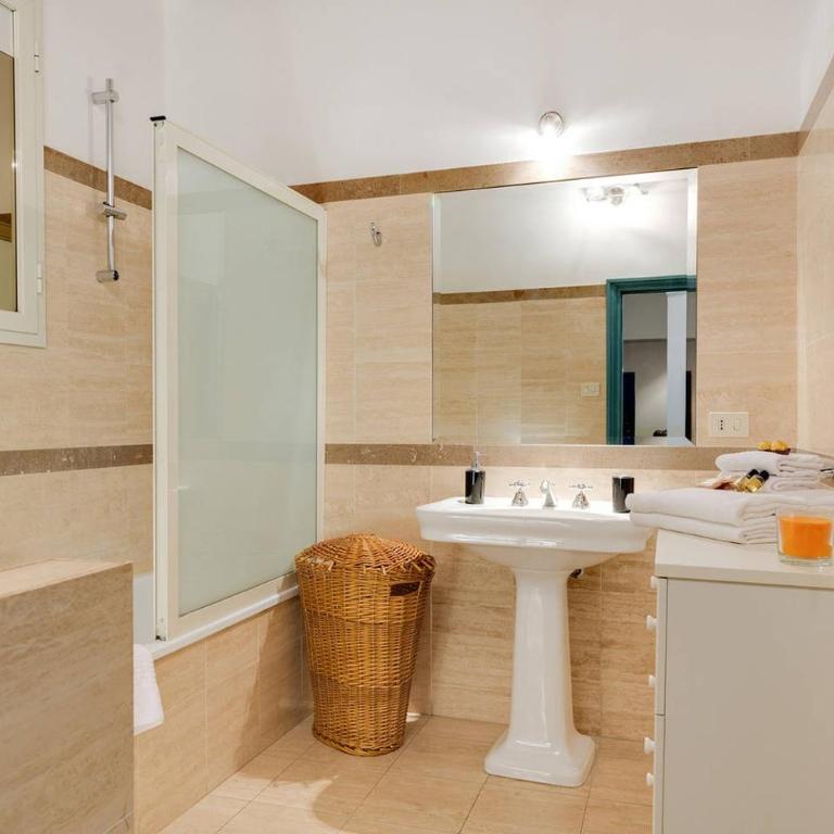 Domus Florea - Appartamento Deluxe - 16