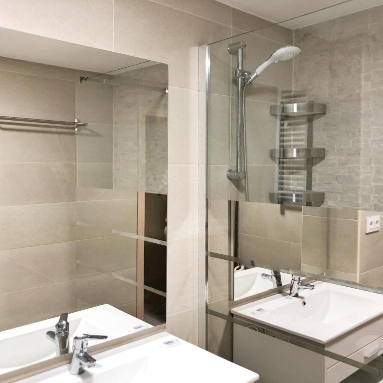 Rentalmar Family Acantilados - Apartamento de 3 dormitorios con vistas al mar (8 adultos) - 8