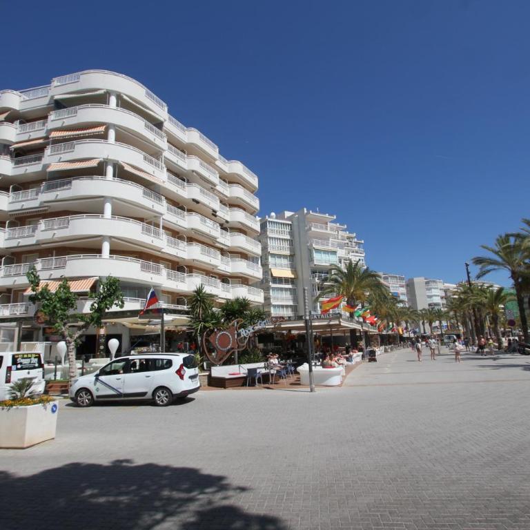 For a Stay Santillana Plaza - Two-Bedroom Apartment with Sea View - 15