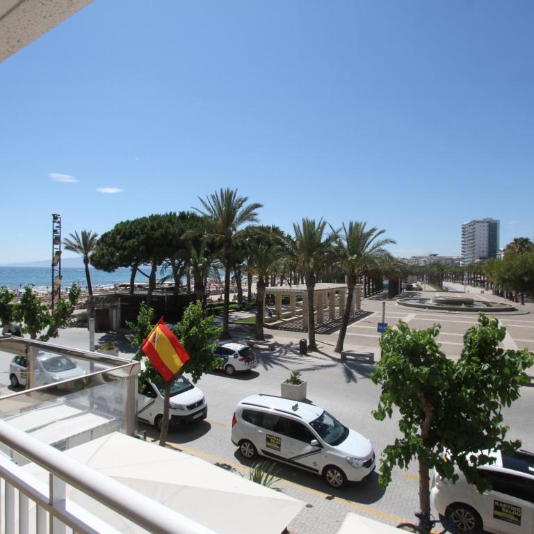 For a Stay Santillana Plaza - Two-Bedroom Apartment with Sea View - 3