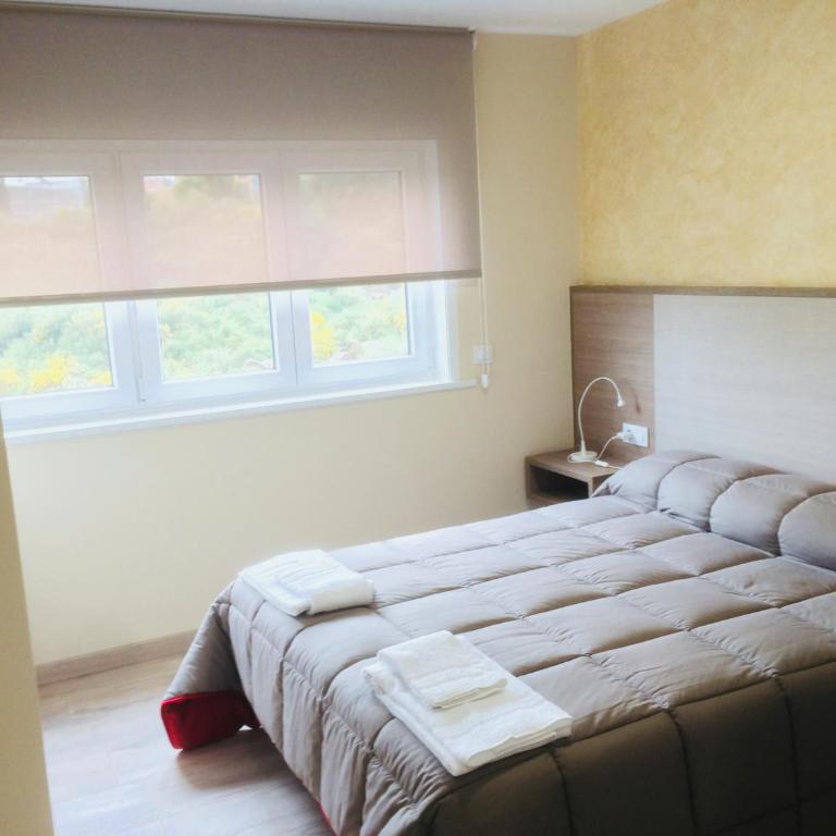 Hostal Oregar - Habitación Deluxe - 1 cama grande - 4