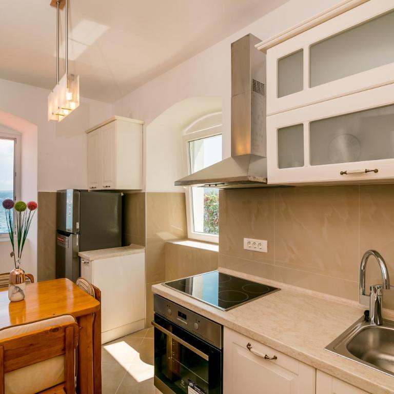 Apartments Villa Jovanka - Apartment with Sea View - 12