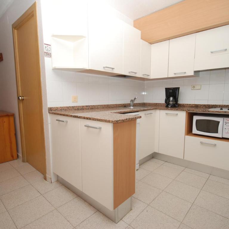 Apartamentos Playa Romana Park - Appartamento con 2 Camere da Letto (4-6 Adulti) - 4