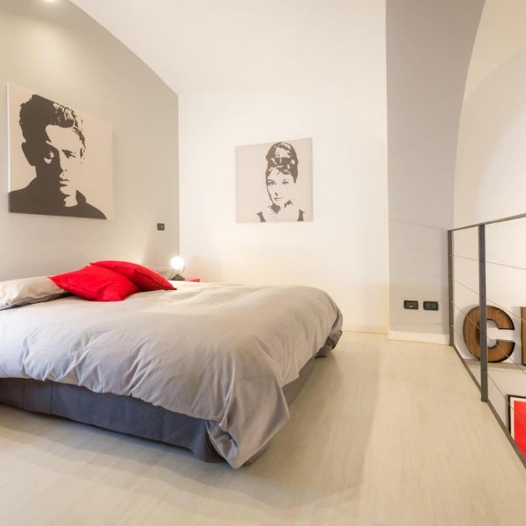 Cinema Loft - One-bedroom Loft Apartment - 16
