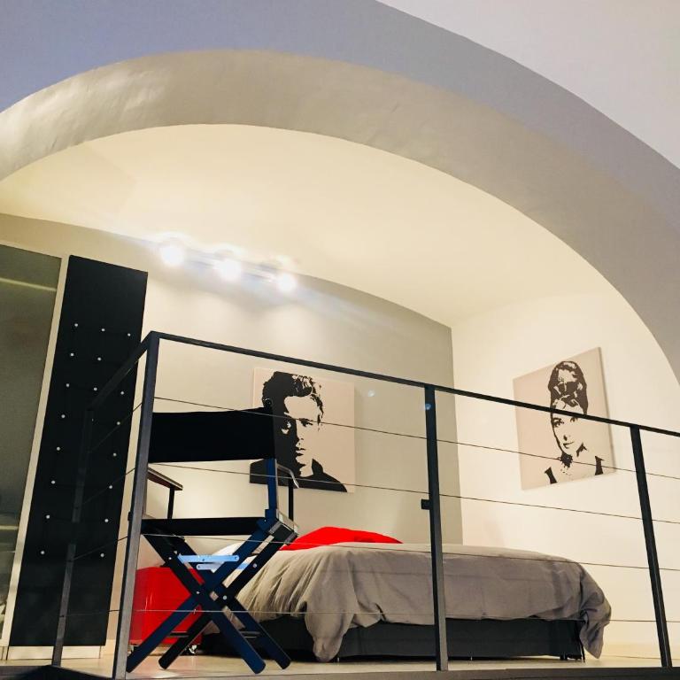 Cinema Loft - One-bedroom Loft Apartment - 17