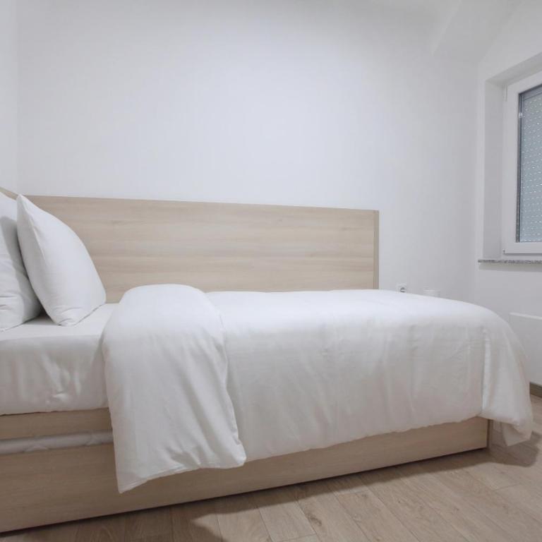 Deluxe Bellevue Apartments - Deluks Apartman - 13