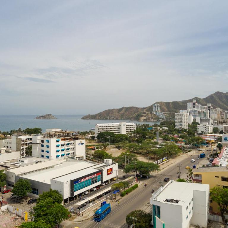 Apartamento en el Rodadero cerca del Arrecife Mall - Apartamento - 40