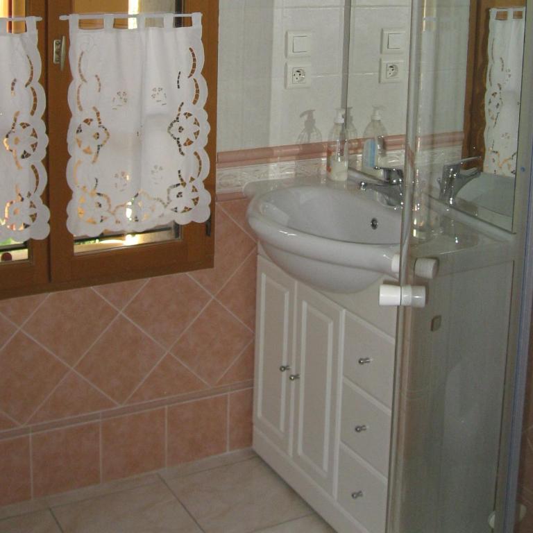 Joli T2 1er etage ancienne bergerie - Apartamento - 6