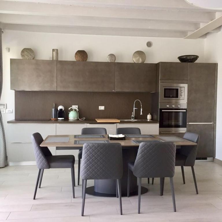 Sky Fort Garda View - Appartamento su 2 Livelli con Terrazza - 8