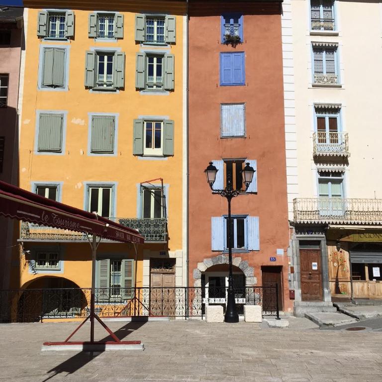 Au "Gargouillard" de la citadelle Vauban - Appartement - 5
