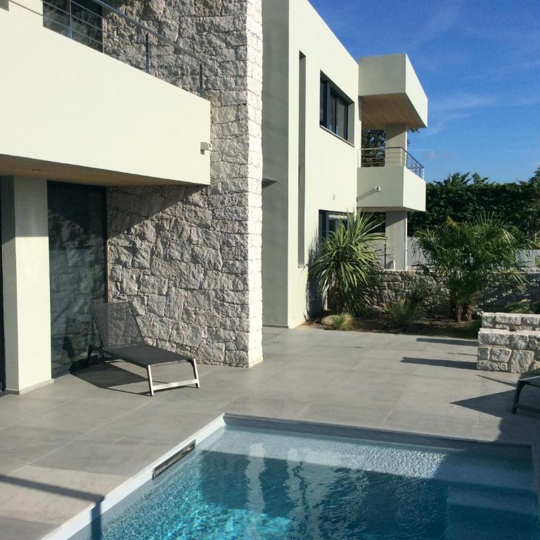 Villa d'exception, piscine, vue mer, plage à 100M - Villa - Vue sur Mer - 8