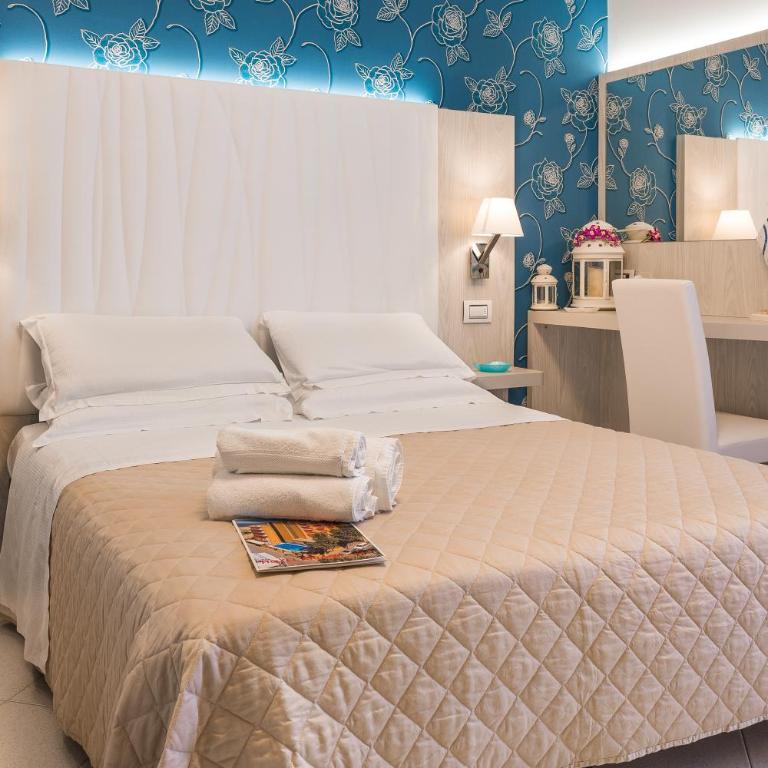 Hotel Ariane - BEACHFRONT, XXL Breakfast & Sea View - Camera Tripla Economy - 2