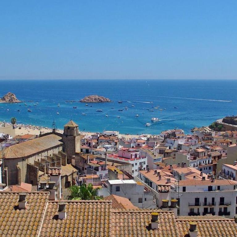 Lets Holidays NICE LOFT IN THE CENTER OF TOSSA - Estudio con 1 cama grande - 18