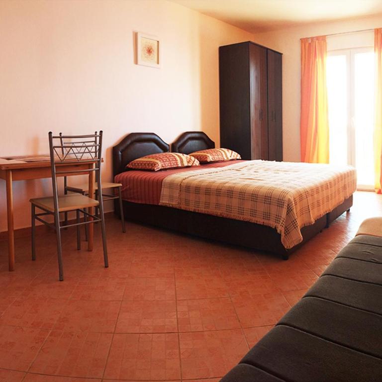 Villa Palma Ceoce - Apartman sa Terasom - 4