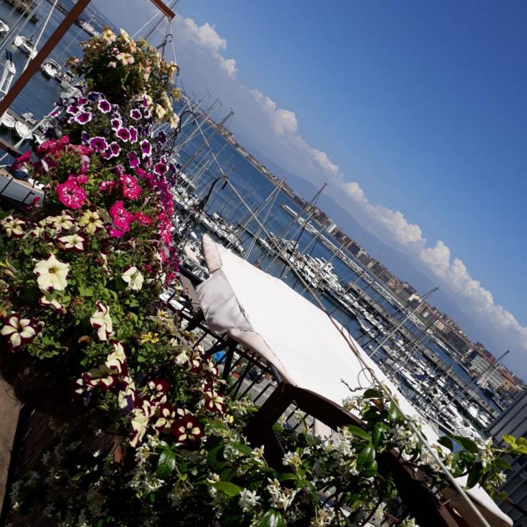 Siriana open space - Monolocale con Terrazza e Vista Mare - 27