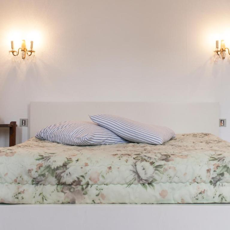 46FM : Montauban Guest House - Chambre Double avec Salle de Bains Privative - 9