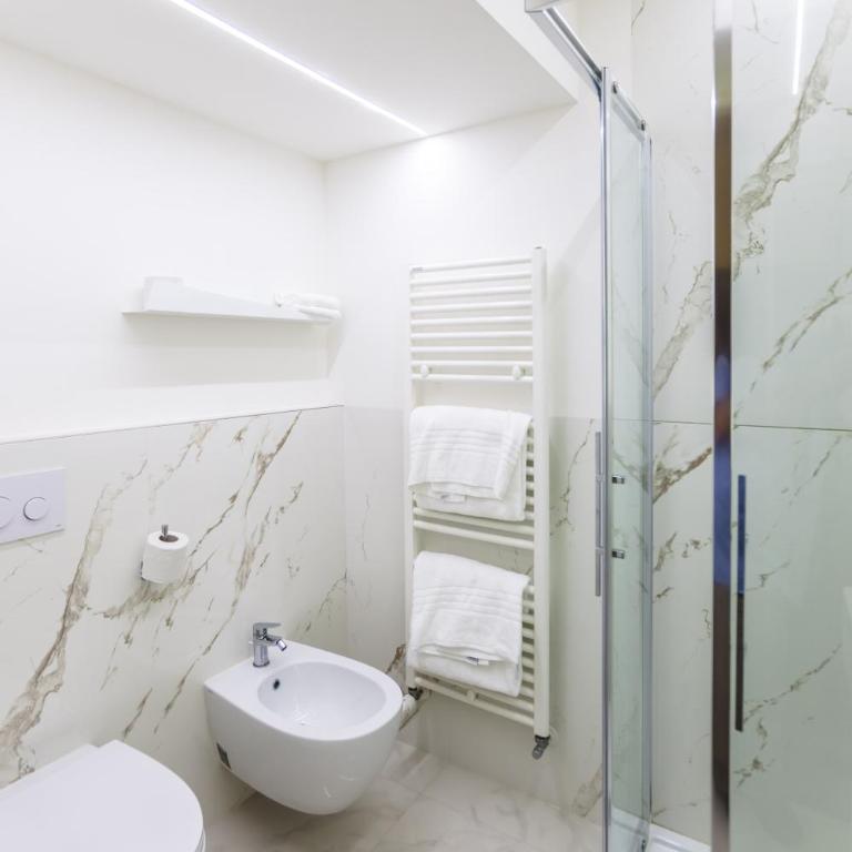 Cuneo Hotel - Camera Matrimoniale (1 Adulto) - 12