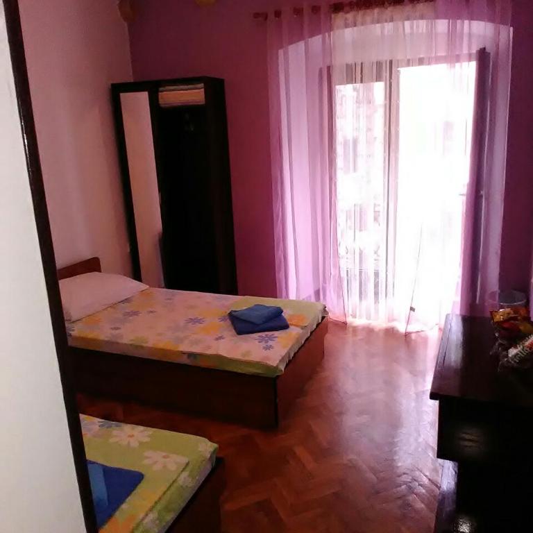 Guesthouse Nikoleta - Double or Twin Room with Balcony - 6
