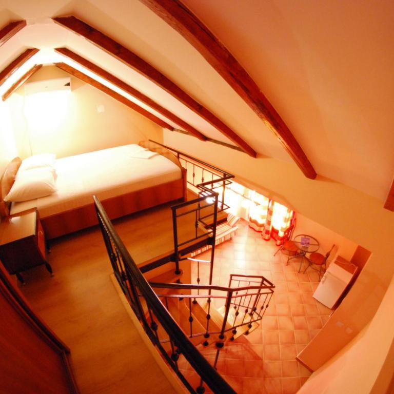 Apartments Ivetić - Duplex Studio with Garden View - 16