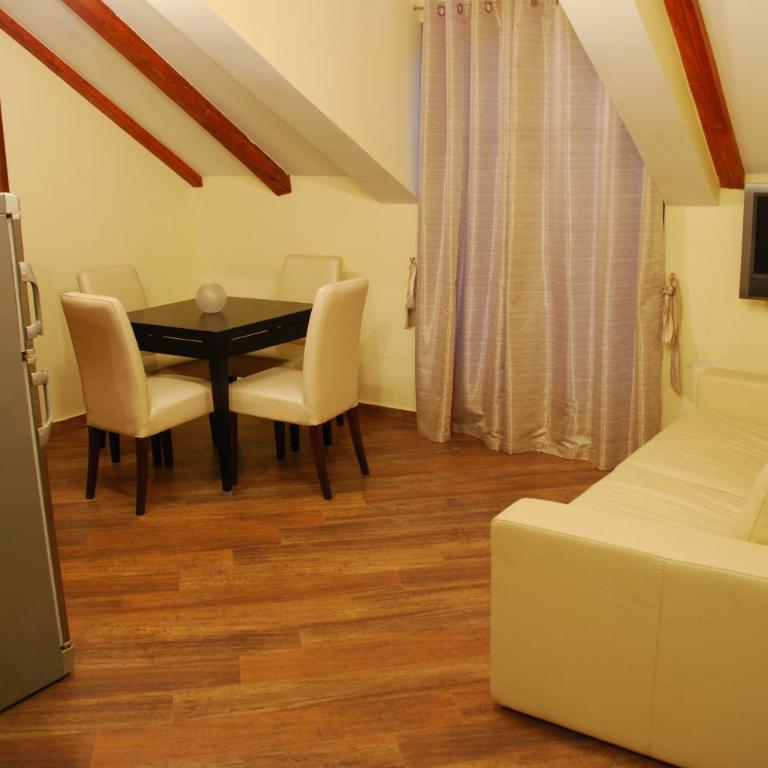 Apartments Ivetić - Duplex Studio with Balcony - 16