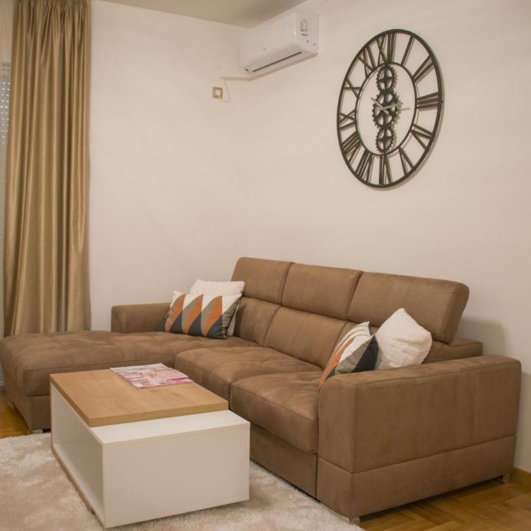 Apartman Astoria - Apartman - 3