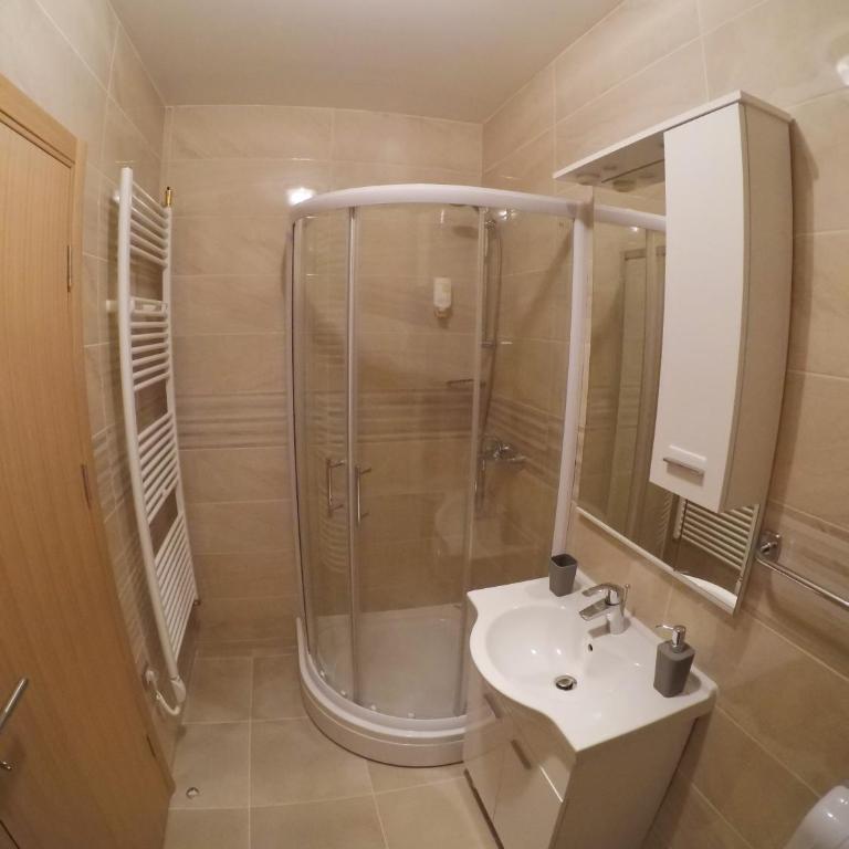 Apartman Astoria - Apartman - 17