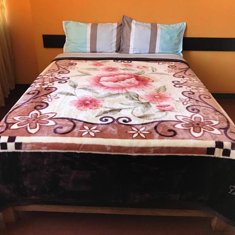 Tour Hostal Wanka - Habitación Doble con baño privado - 1