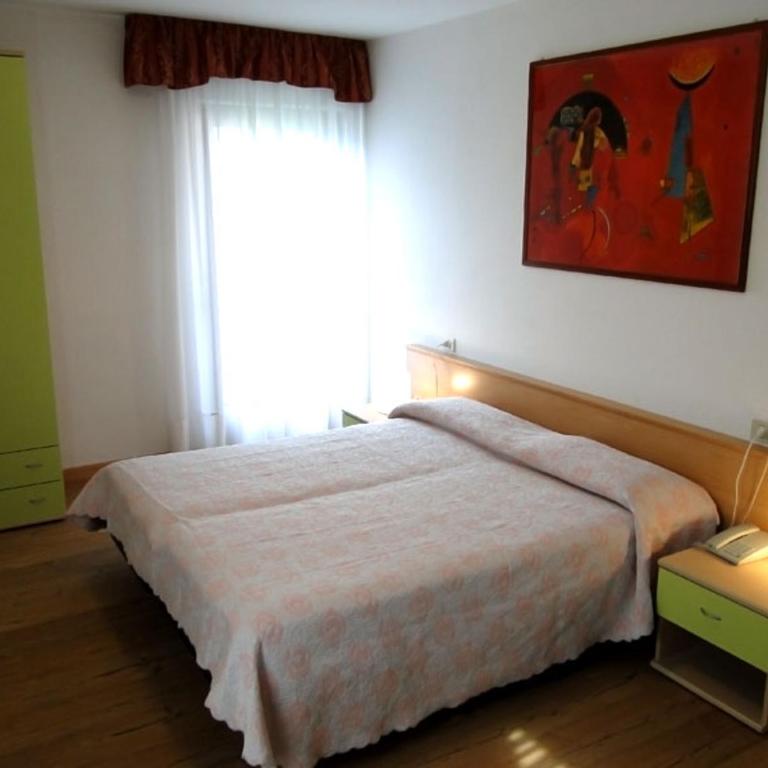 Albergo Dolomiti - Standard Doppel- oder Zweibettzimmer - 1