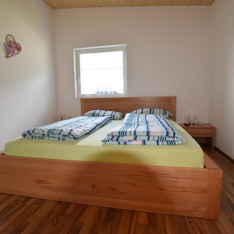 Garnhof - Appartamento con 1 Camera da Letto, Balcone e Vista Montagna - 4