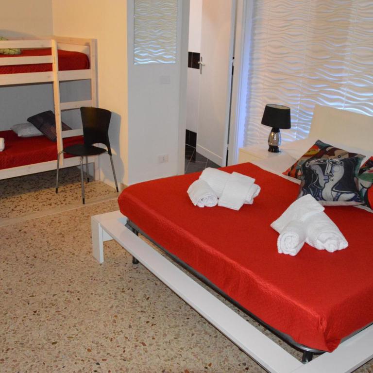 B&B Il Profumo del Porto - Luxury Triple Room - 9